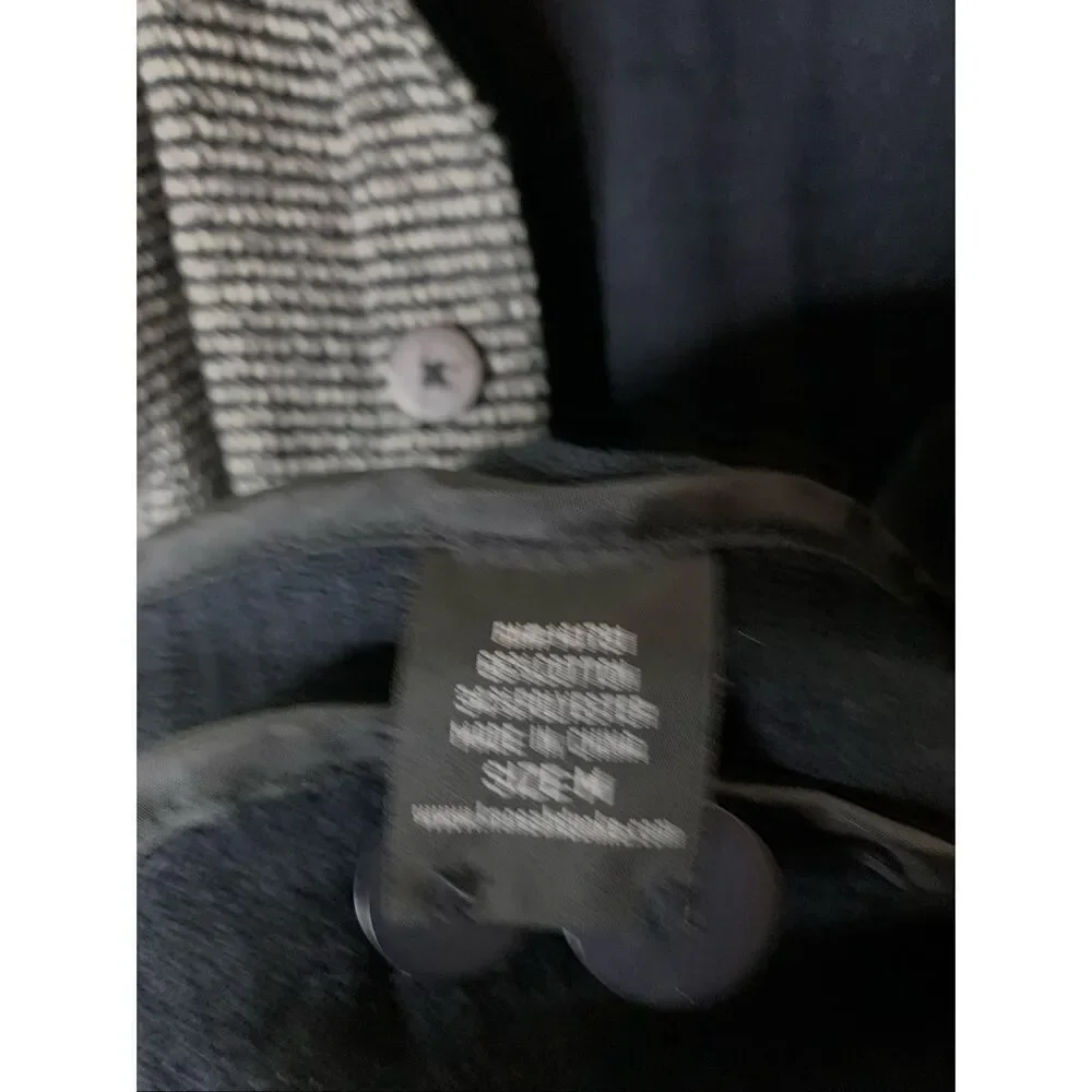 Kane and Unke jacket size medium
